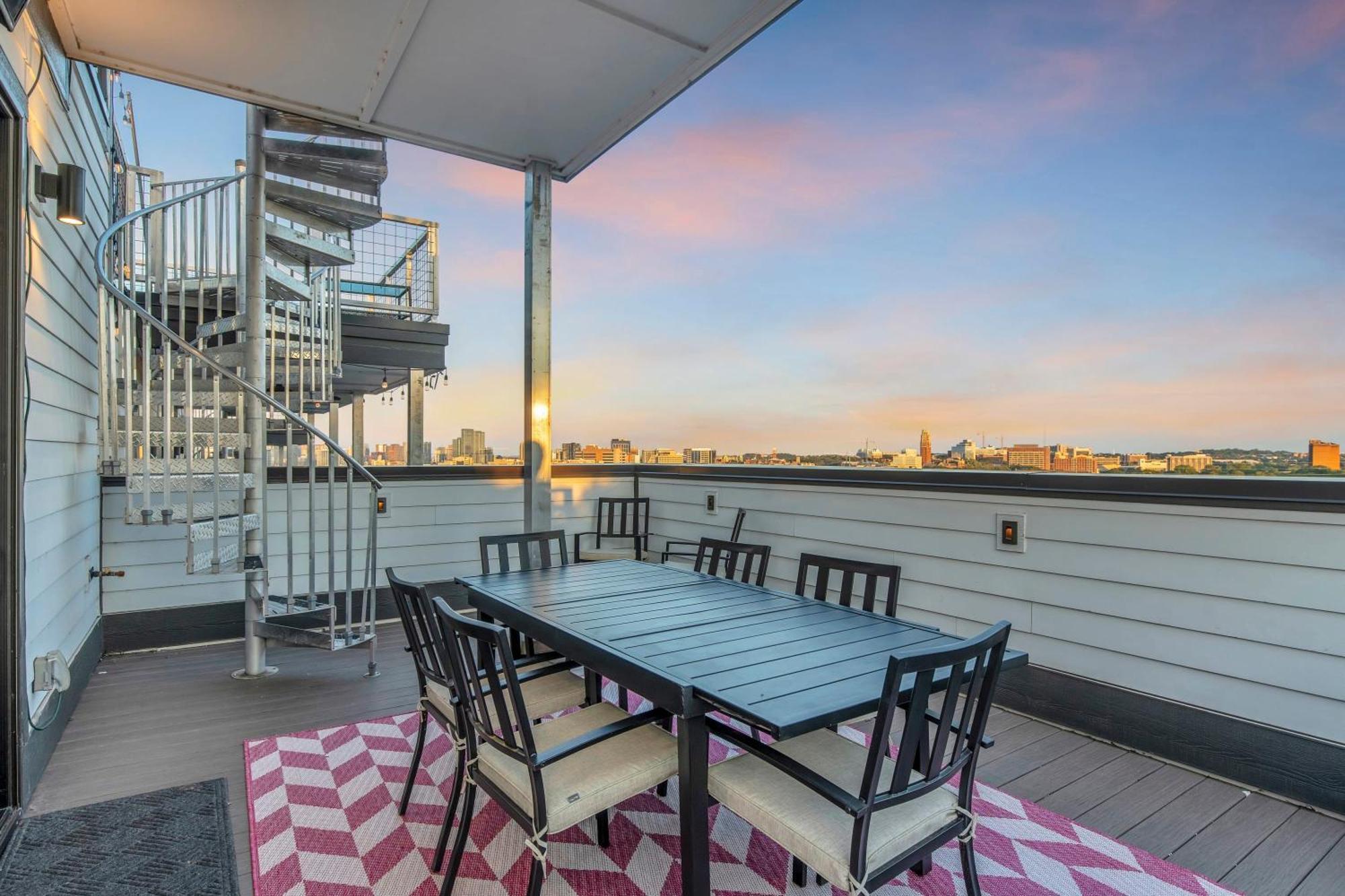 Dolly'S Big House - 18 Beds Skydeck Views Villa Nashville Bagian luar foto