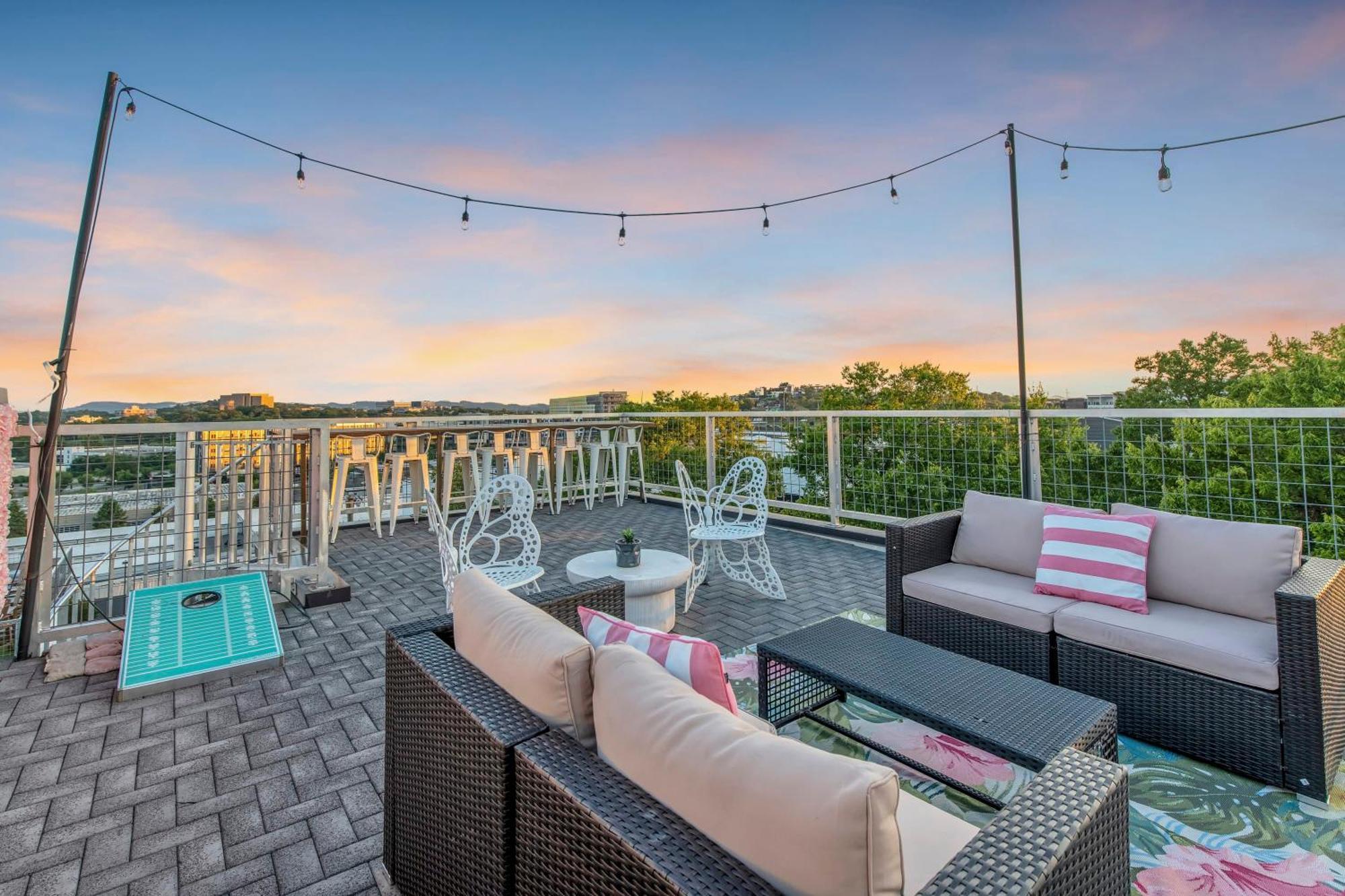 Dolly'S Big House - 18 Beds Skydeck Views Villa Nashville Bagian luar foto