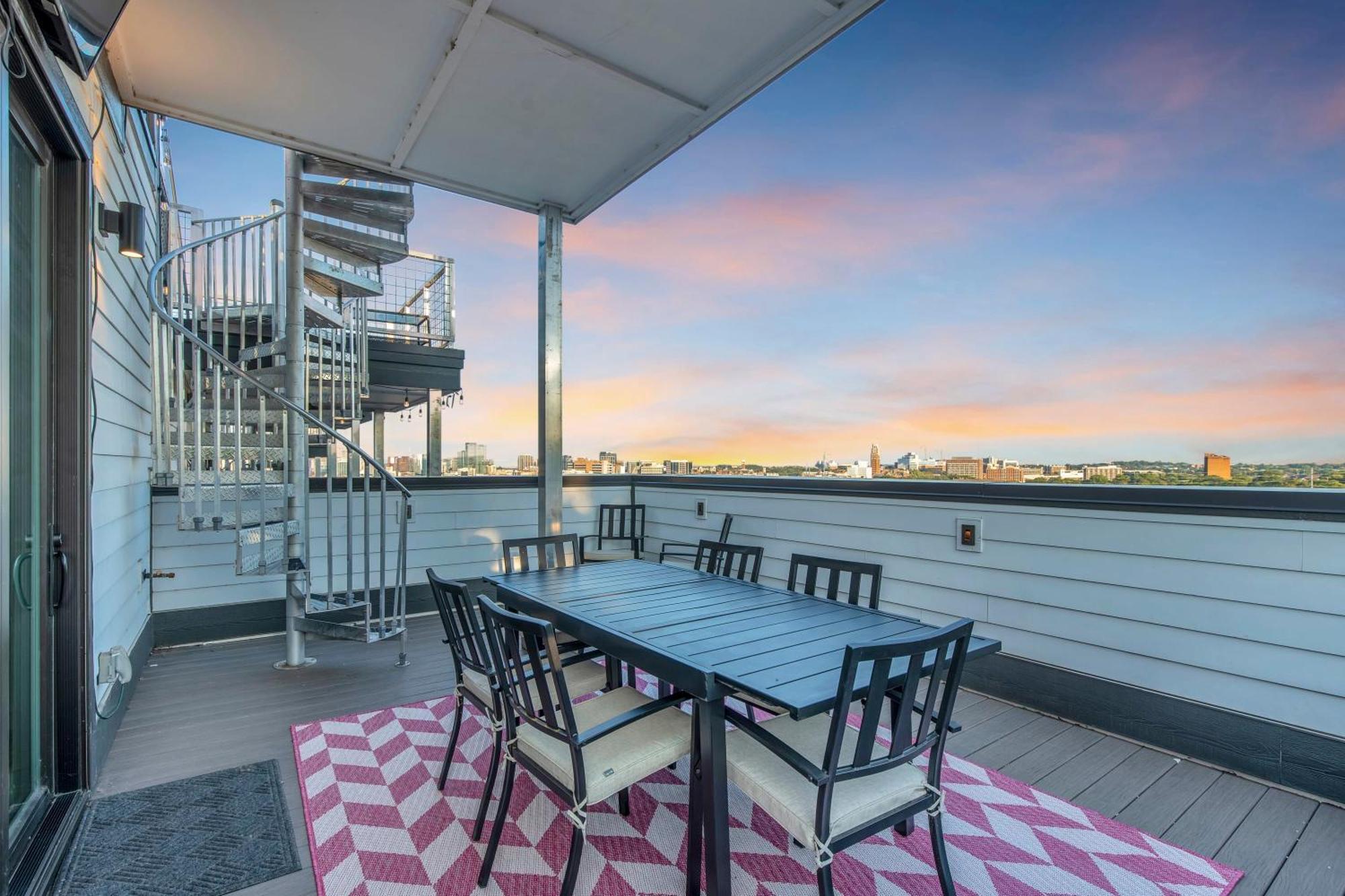 Dolly'S Big House - 18 Beds Skydeck Views Villa Nashville Bagian luar foto