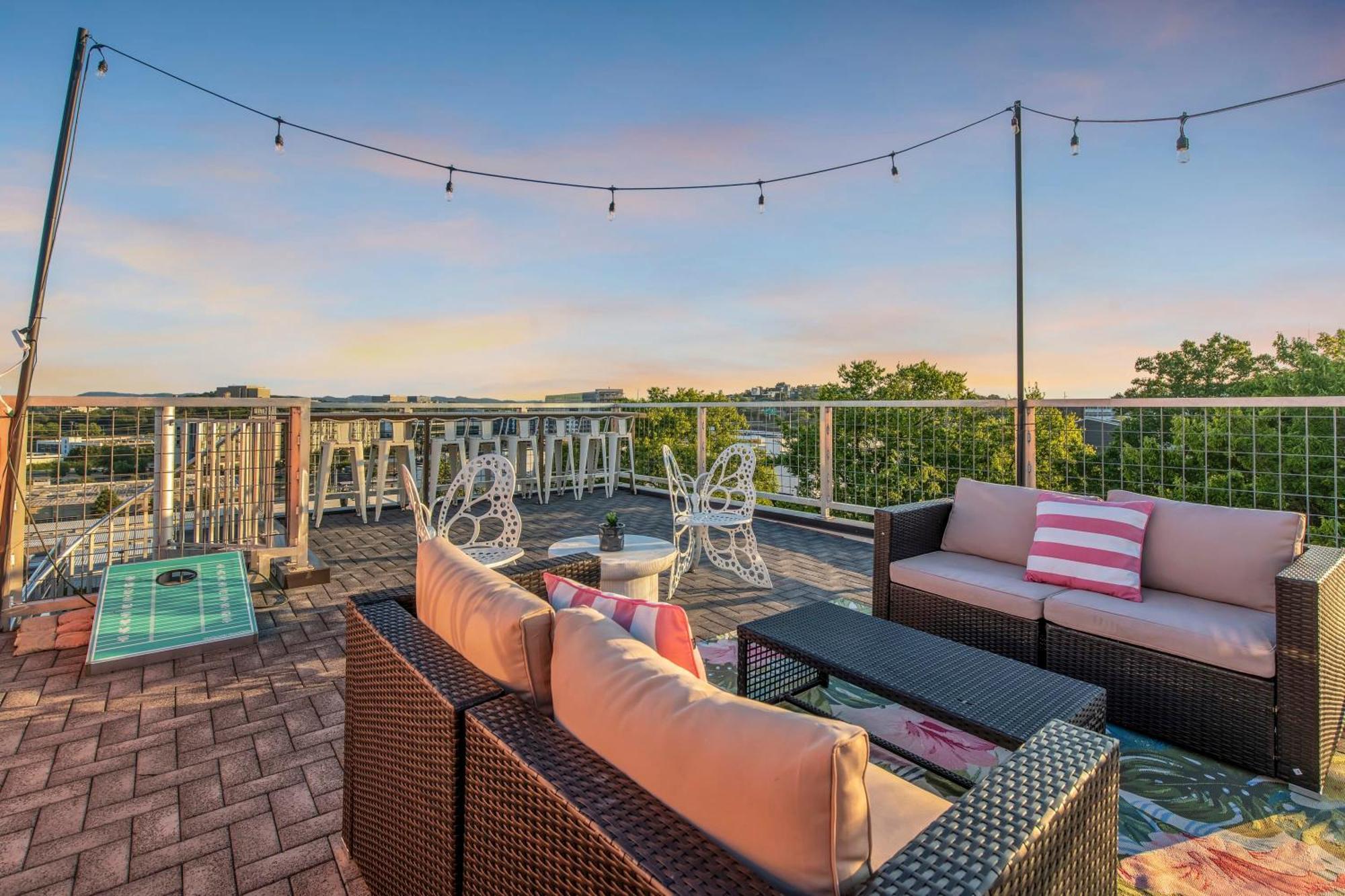 Dolly'S Big House - 18 Beds Skydeck Views Villa Nashville Bagian luar foto